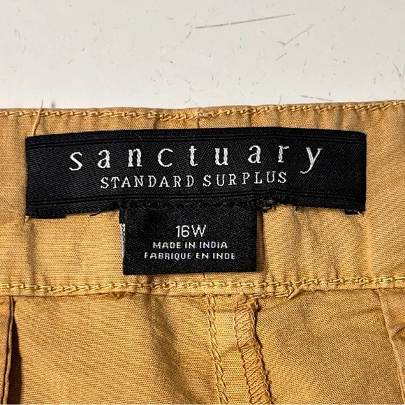 🌈 Sanctuary NWT Tan Cargo Cuffed Utility Shorts Size 16/18W