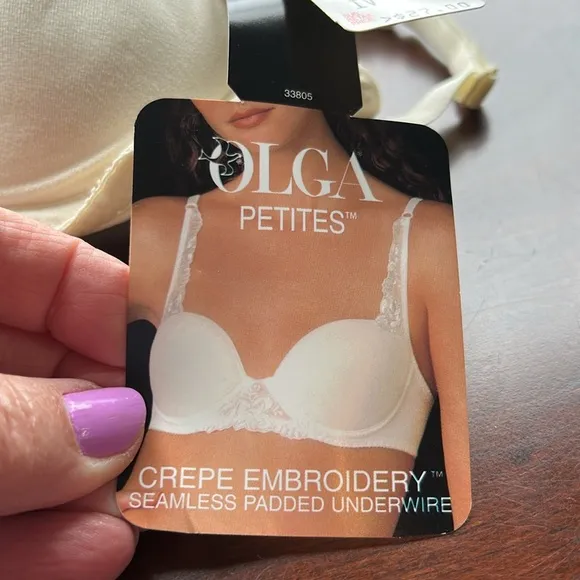 2 Maidenform 1 Olga 34A NWT intimates with support adjustable wired bras enhance