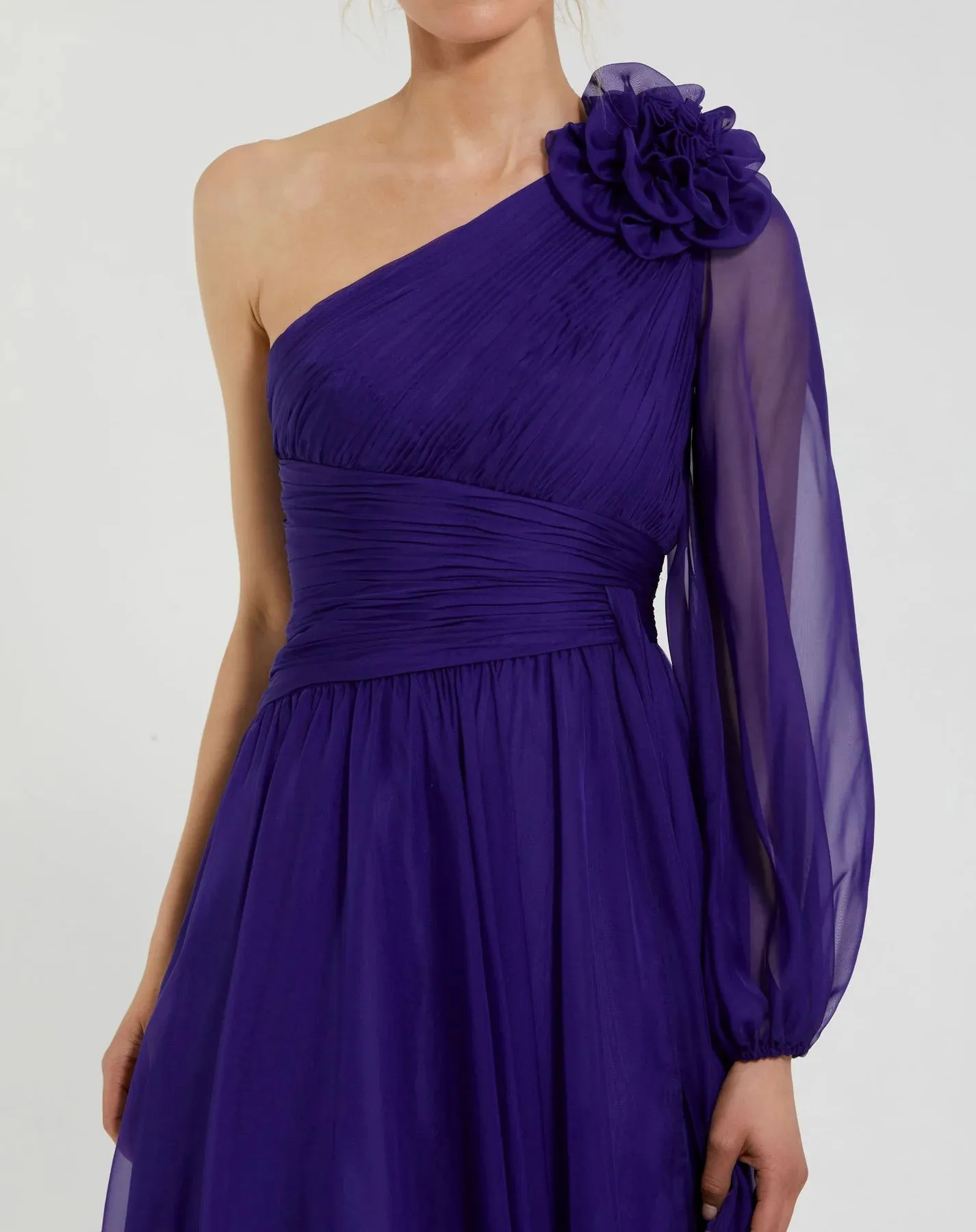 56073 MAC DUGGAL