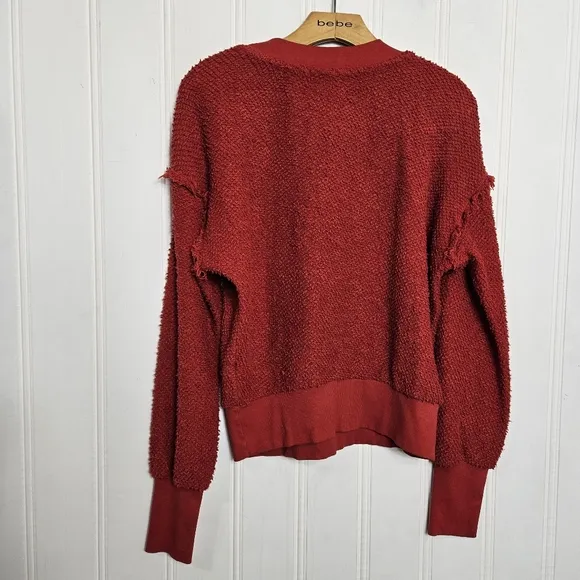 Anthropologie t.la Top Womens Size S Zuri Fringed Red V-Neck Jumper Sweatshirt