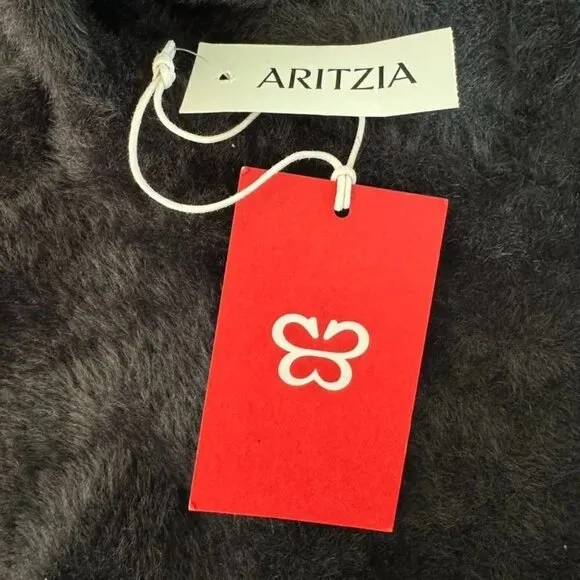 Aritzia Sunday Best Black Elsie Sweetheart Neck Fuzzy Sweater Size XL NWT