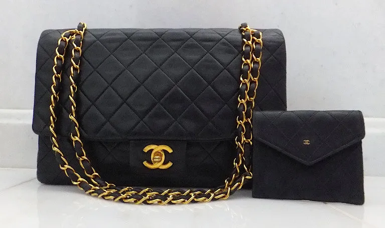 Authentic Chanel VNTG Quilted Navy 2.55 Jumbo   Wallet