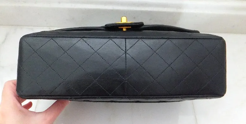 Authentic Chanel VNTG Quilted Navy 2.55 Jumbo   Wallet