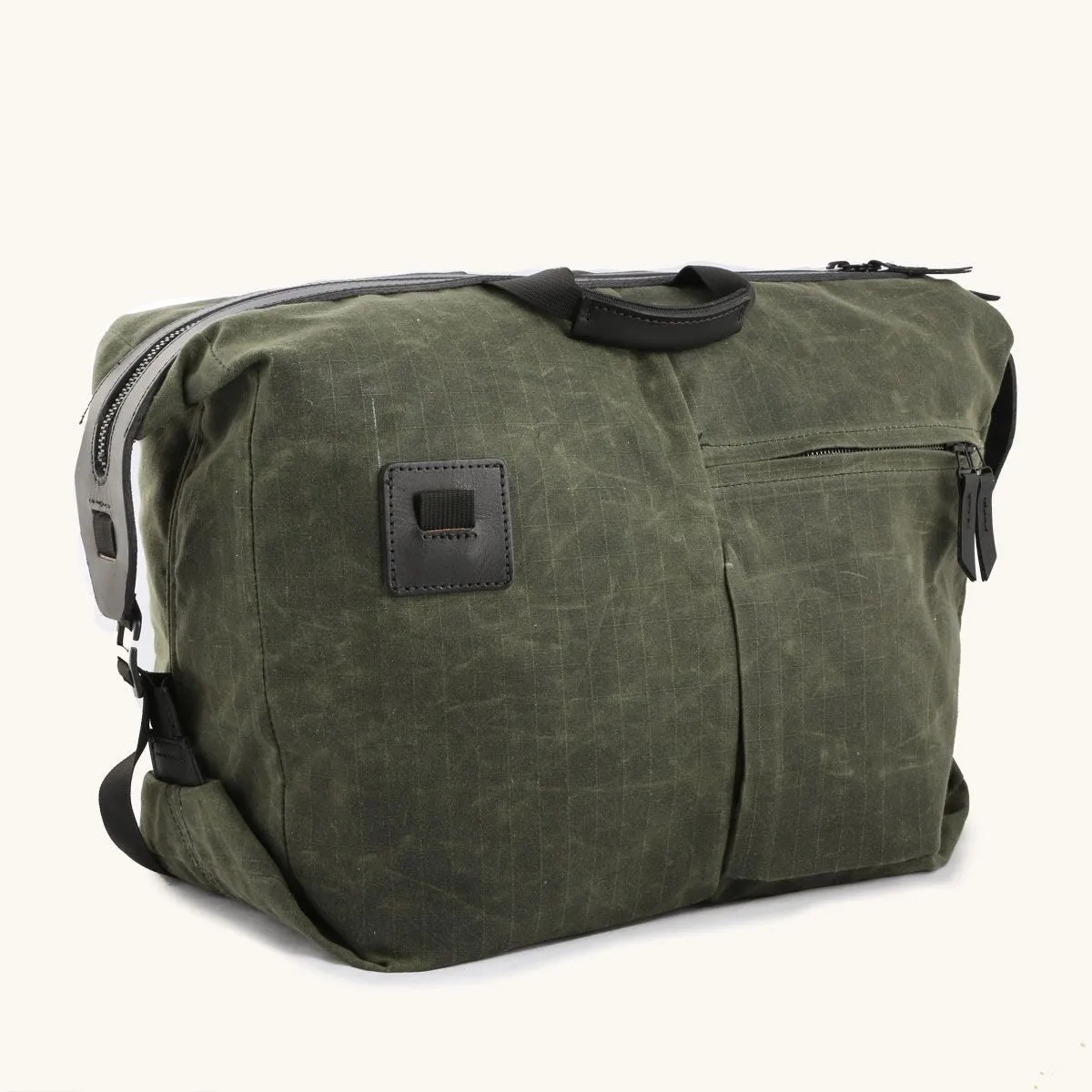 B Grade layover duffle