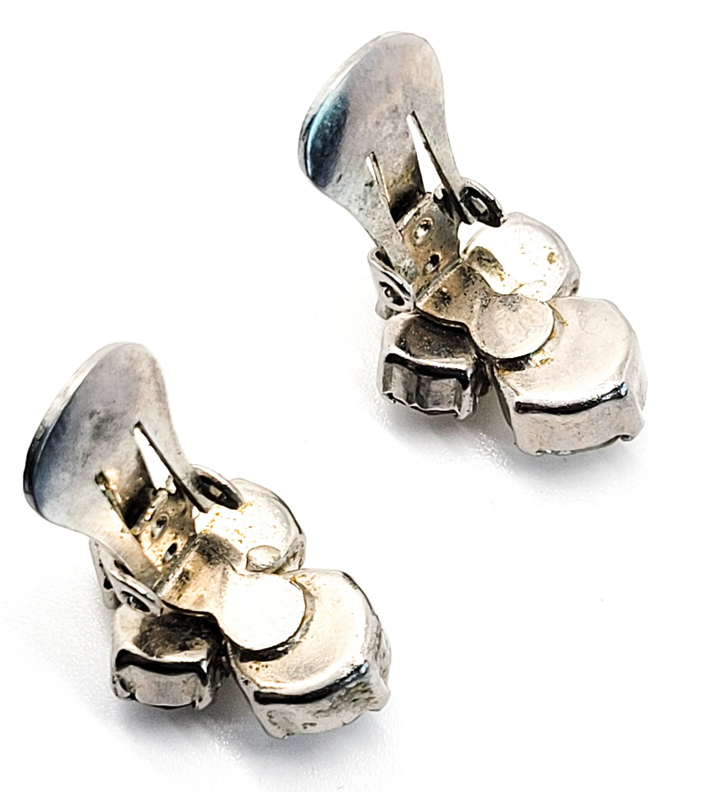 Bright vintage clear rhinestone silver toned button clip on earrings mid century