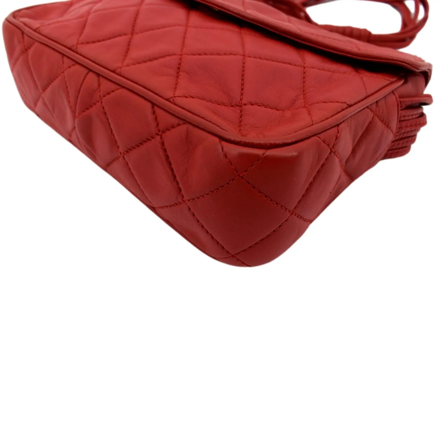 CHANEL Vintage Flap Lambskin Leather Shoulder Bag Red