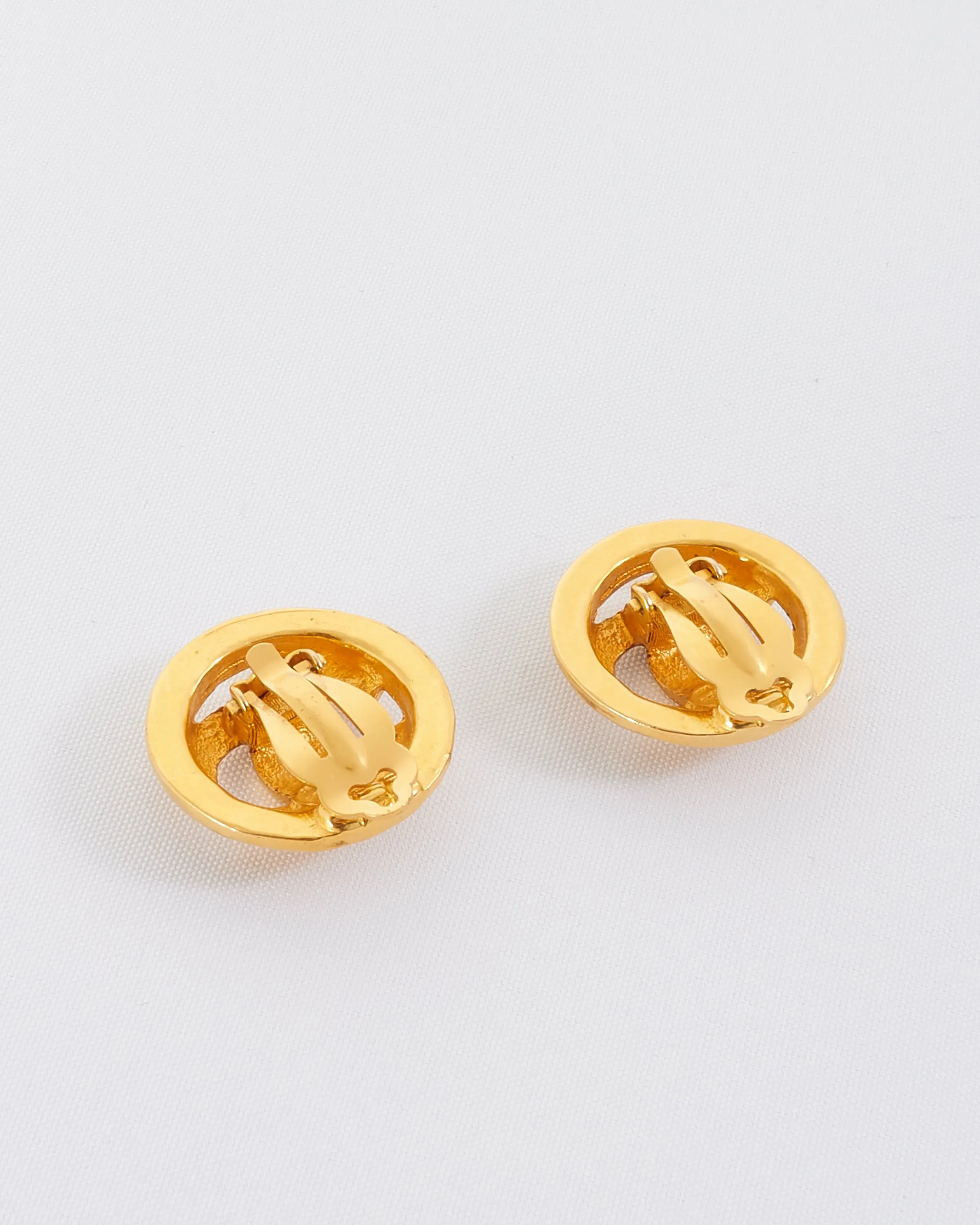 Chanel Vintage Gold CC Clip On Earrings