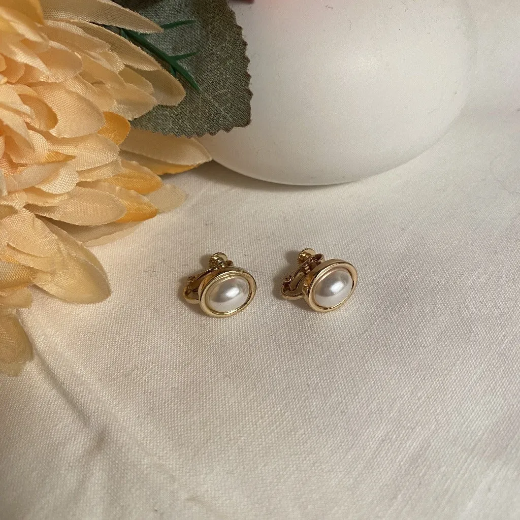 [Clip on] Oval Pearl earrings