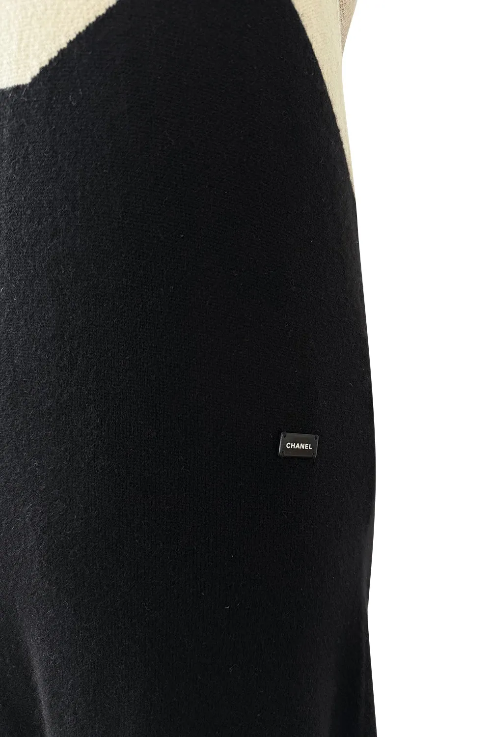 Cruise 2003 Chanel by Karl Lagerfeld Black & Ivory Cashmere Knit Dress