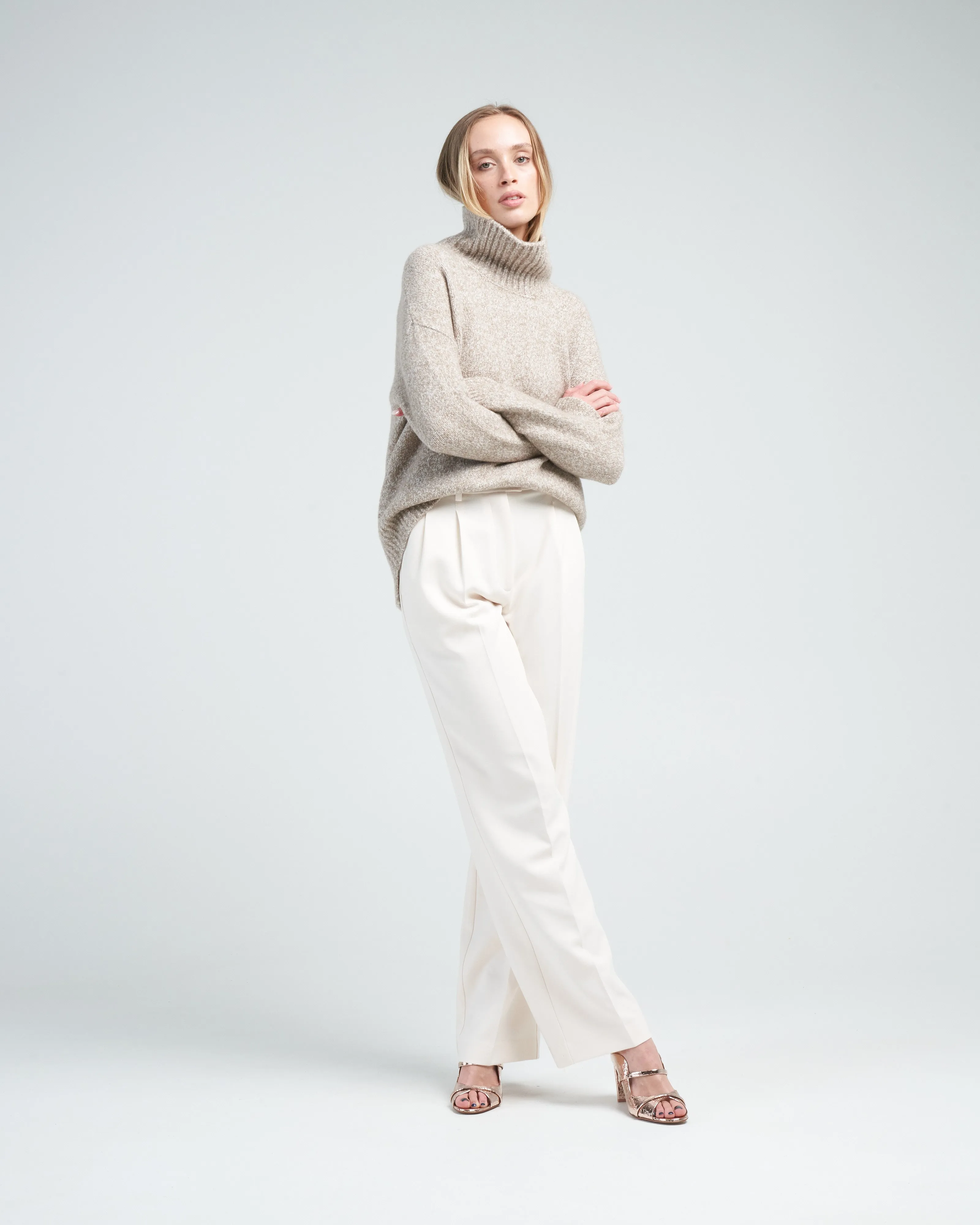 elwinn sweater - speckled light sand bouclè px
