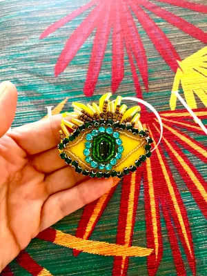 Eye see you Brooch