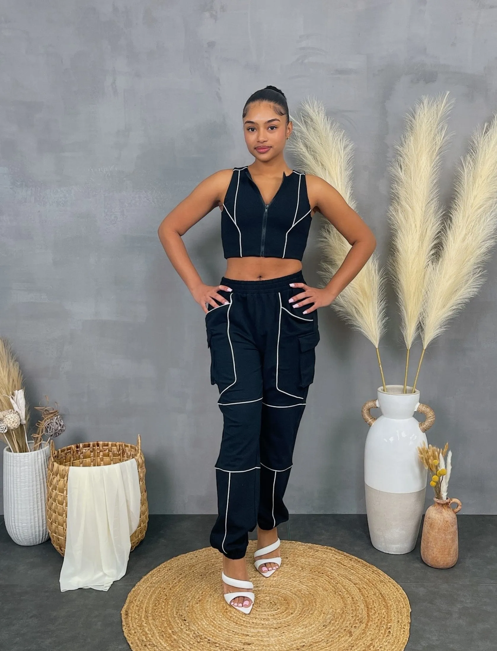 F123P - SLEEVELESS ZIP TOP & PANTS SET