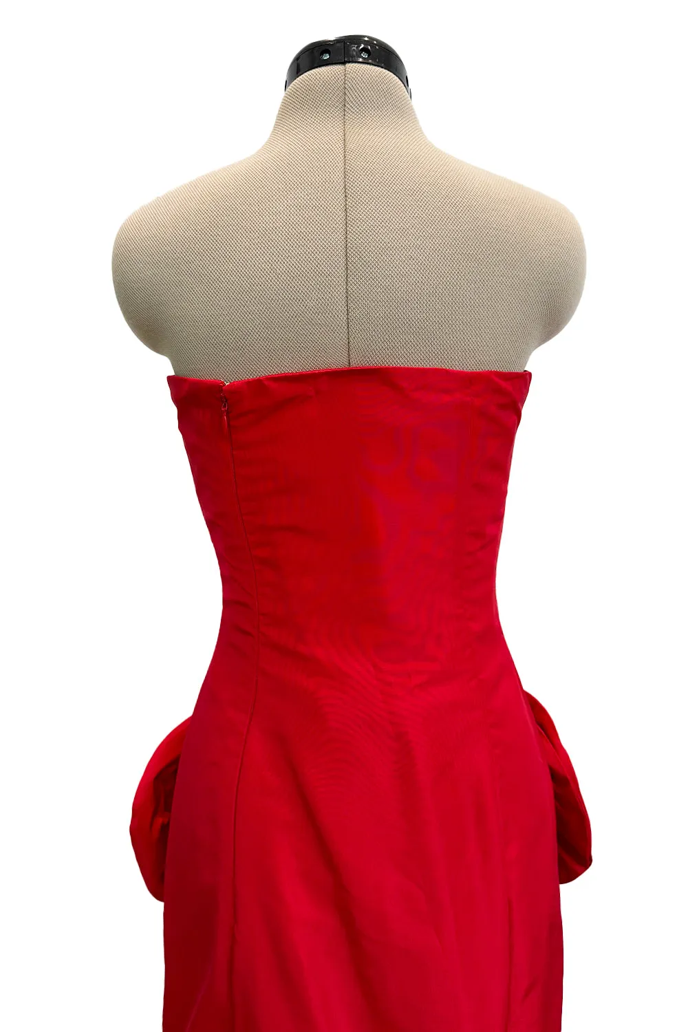 Fall 2004 Valentino Runway Look 53 Strapless red dress w Flowers on the Hips