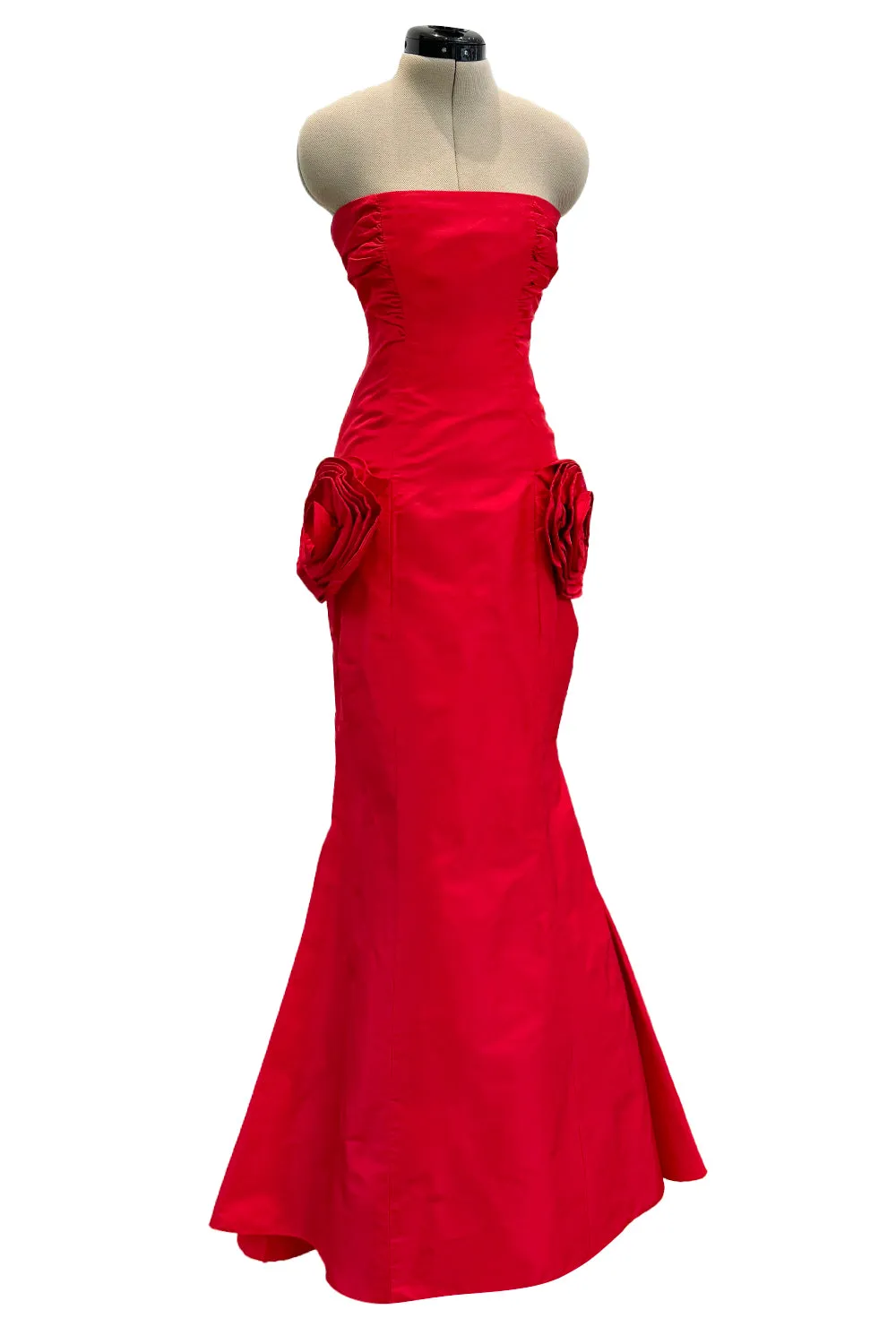 Fall 2004 Valentino Runway Look 53 Strapless red dress w Flowers on the Hips