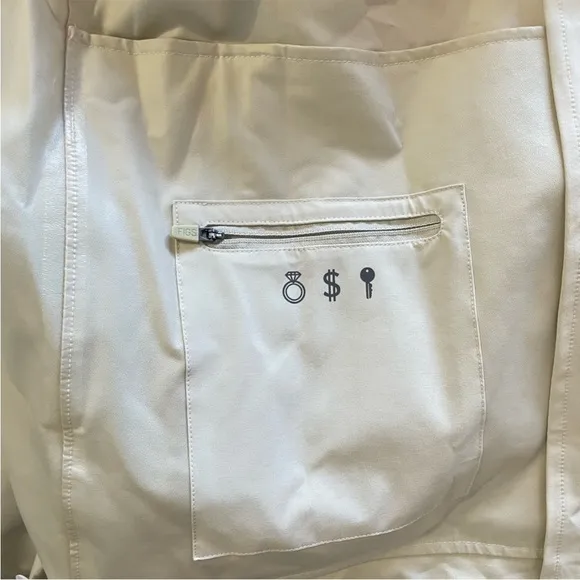 Figs Coro Profesional Lightweight Raincoat Cream Water Resistant Size S