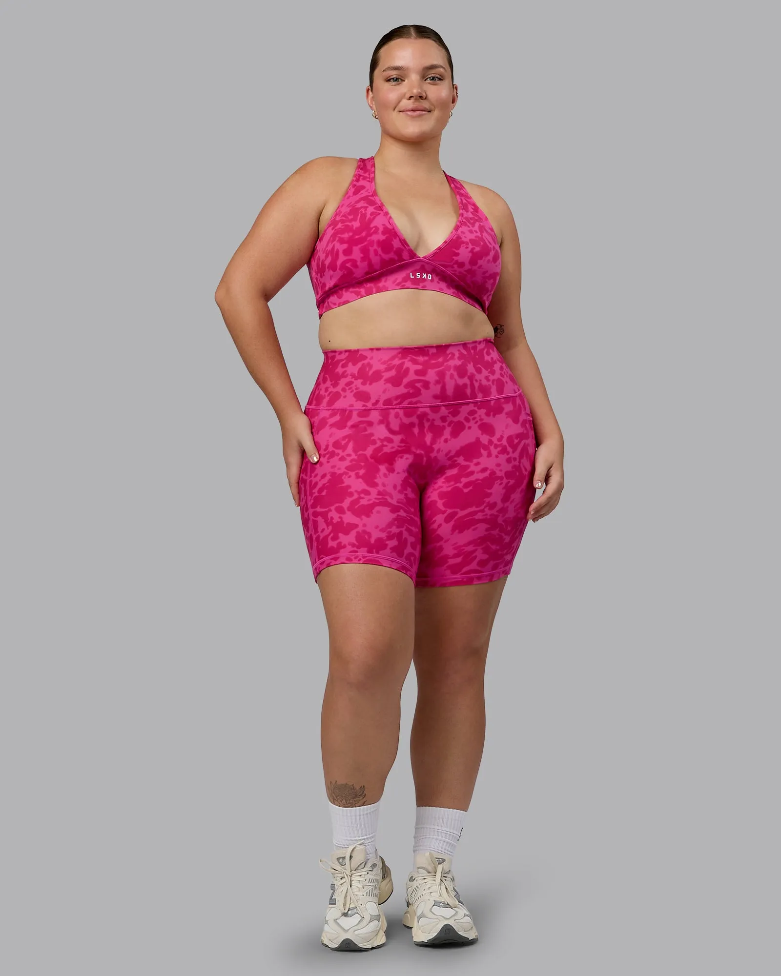 Fusion Mid Short Tights with Pockets - Strawberry-Lava Lamp