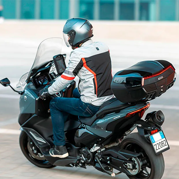 Givi V58NN Maxia 5 Monokey Top Case
