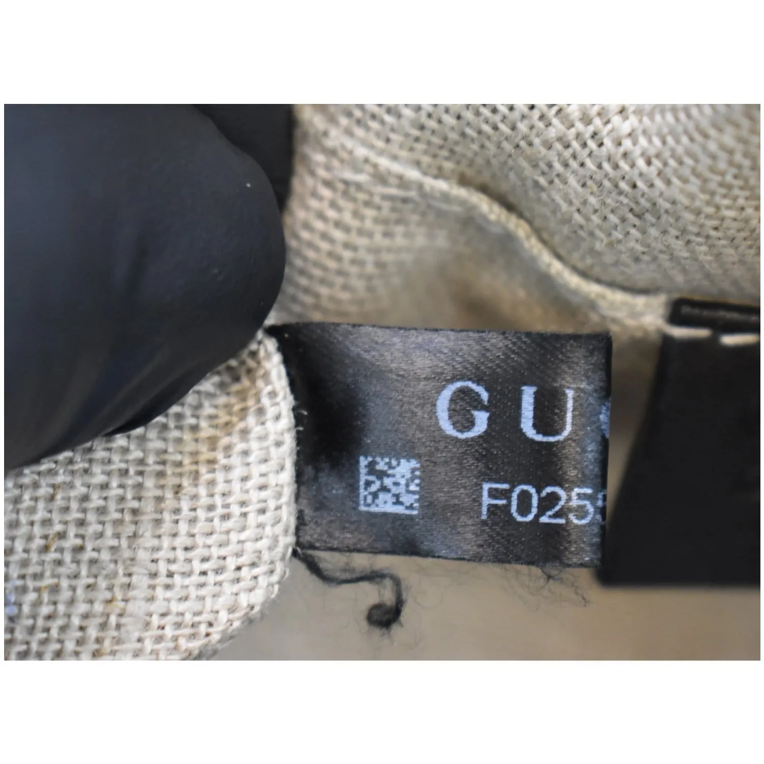 GUCCI Bree Micro GG Guccissima Leather Crossbody Bag Black 449413