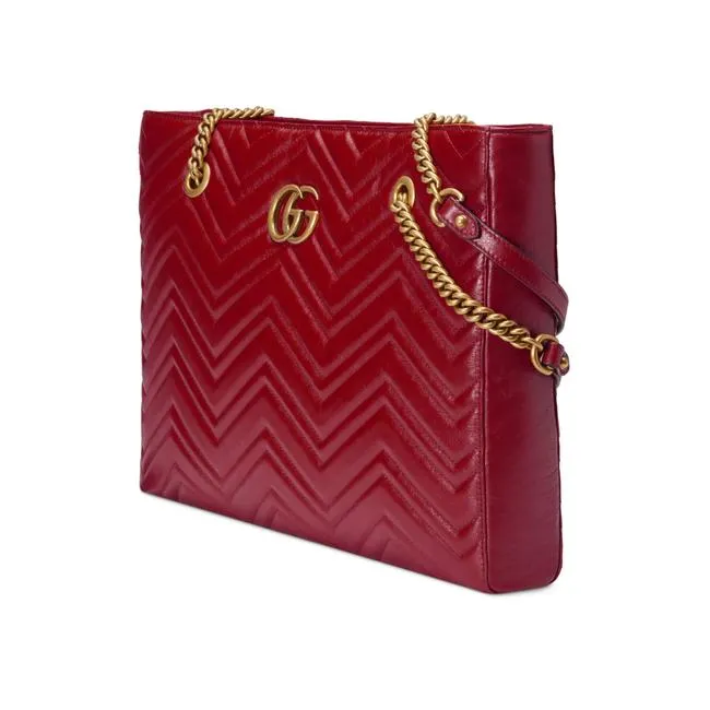 Gucci GG Marmont Matelassé Leather Shoulder Bag in Red