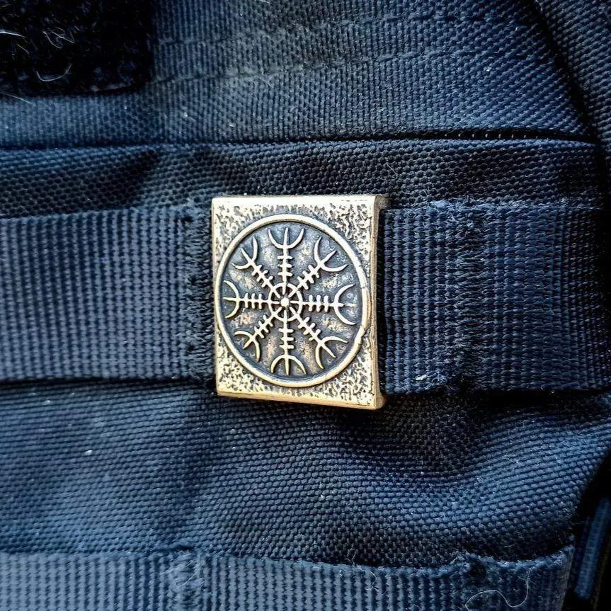 Helm of Awe molle clip