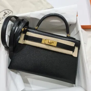 Hermès Kelly 20 Noir (Black) Sellier Chevre Mysore Gold Hardware GHW