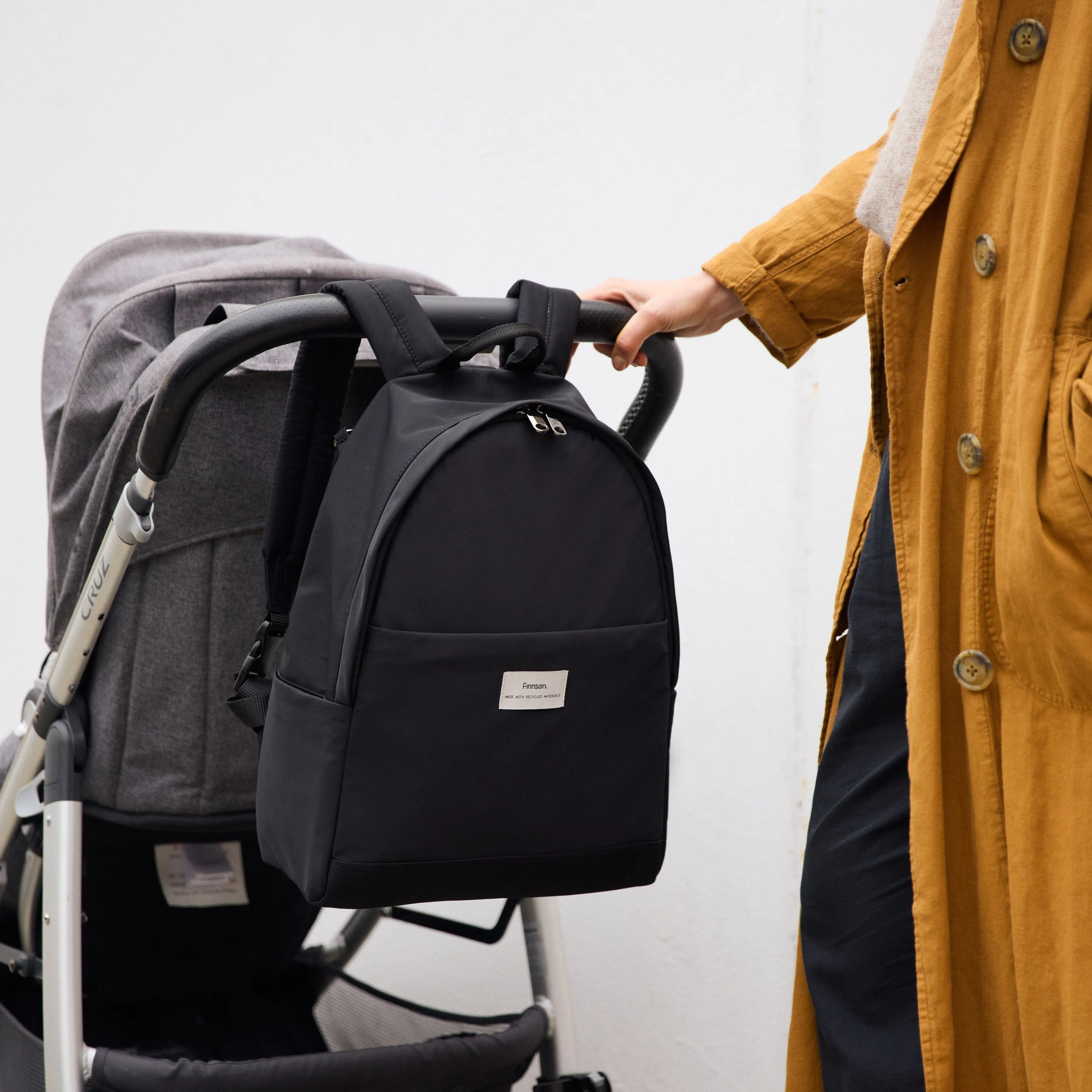 Inge Baby Change Backpack with Change Mat (Black)