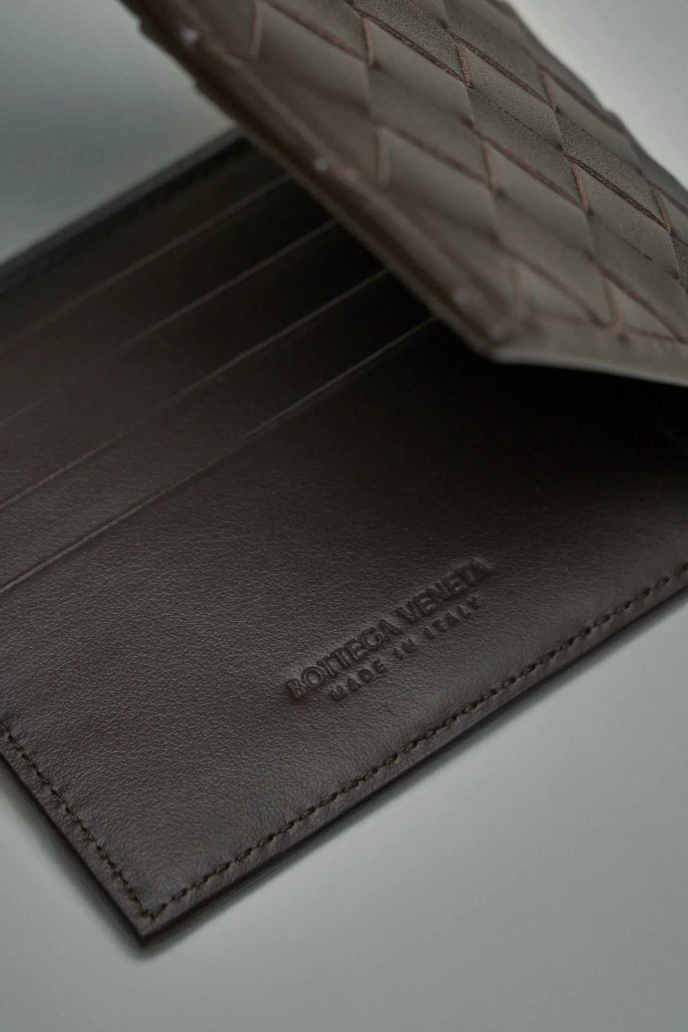 Intrecciato Bi-Fold Wallet