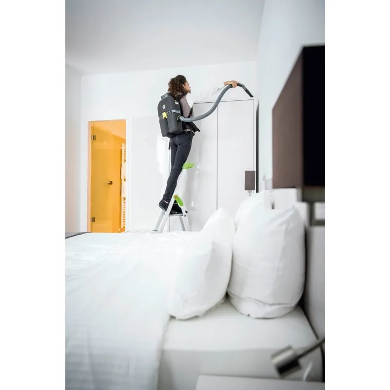 Karcher Battery-Powered Dry Vacuum Cleaner BVL 5/1 Bp Pack