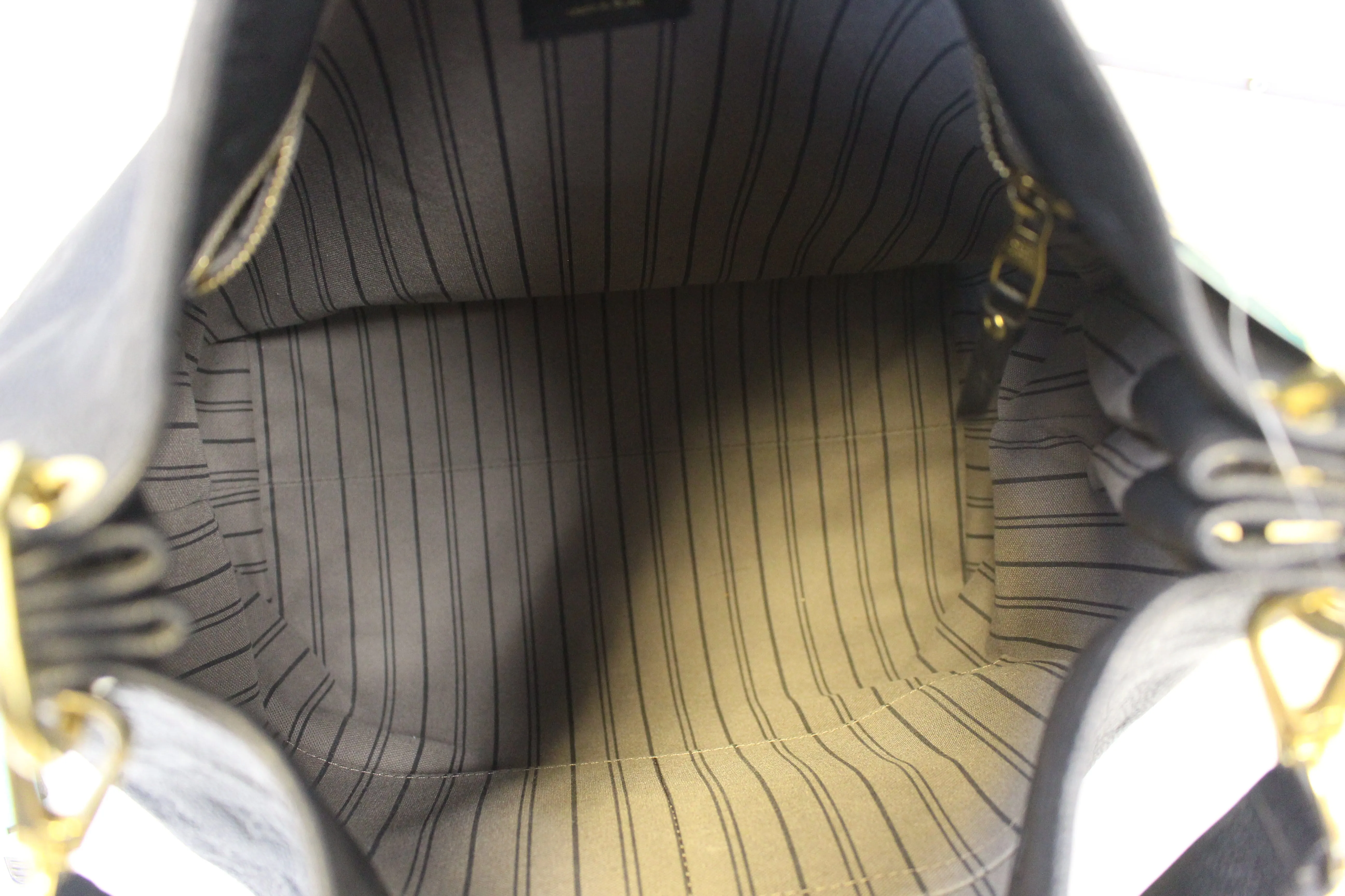 LOUIS VUITTON Black Monogram Empreinte Metis Hobo Bag