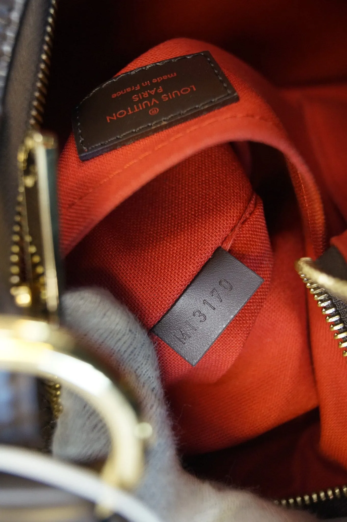 LOUIS VUITTON Damier Ebene Thames GM Shoulder Bag