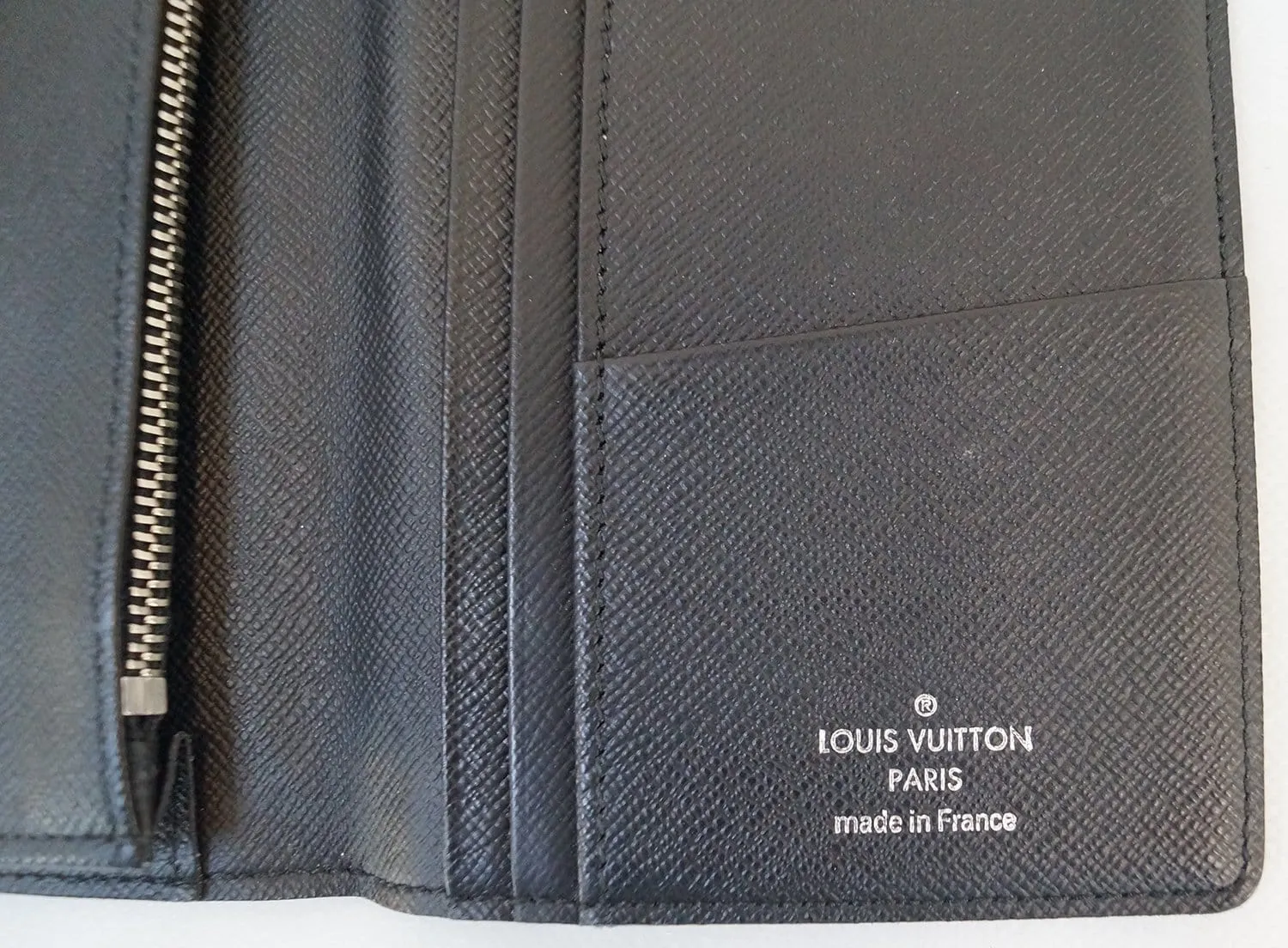 LOUIS VUITTON Damier Graphite Portefeuille Brazza Long Wallet