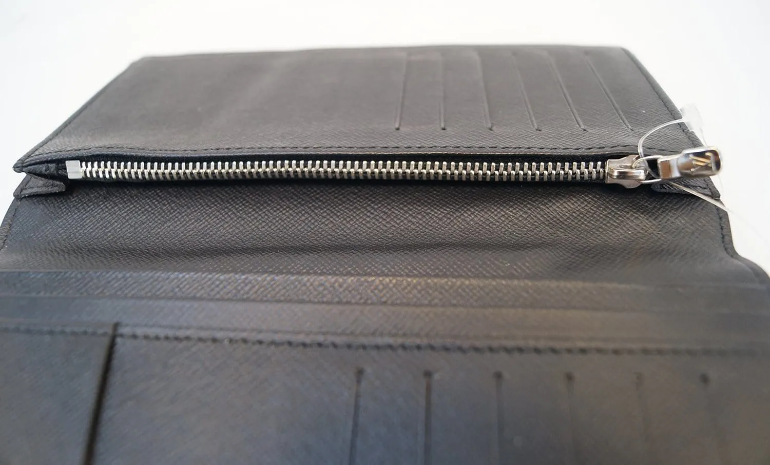 LOUIS VUITTON Damier Graphite Portefeuille Brazza Long Wallet