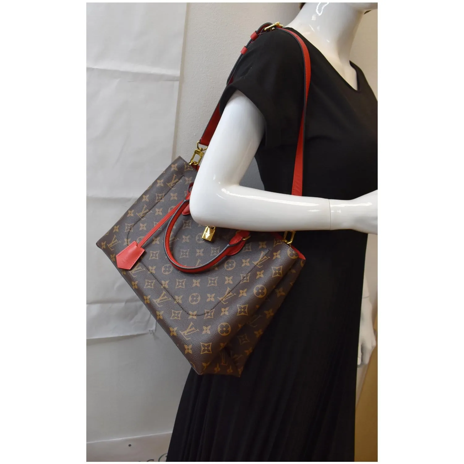 LOUIS VUITTON  Flower Monogram Canvas Tote Shoulder Bag Brown/Red