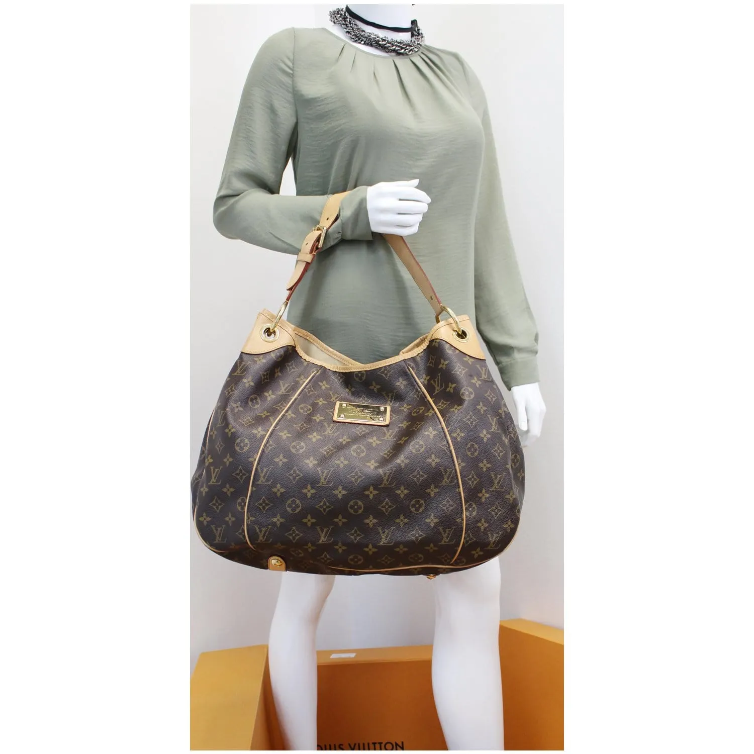 LOUIS VUITTON Galliera GM Monogram Canvas Shoulder Bag Brown