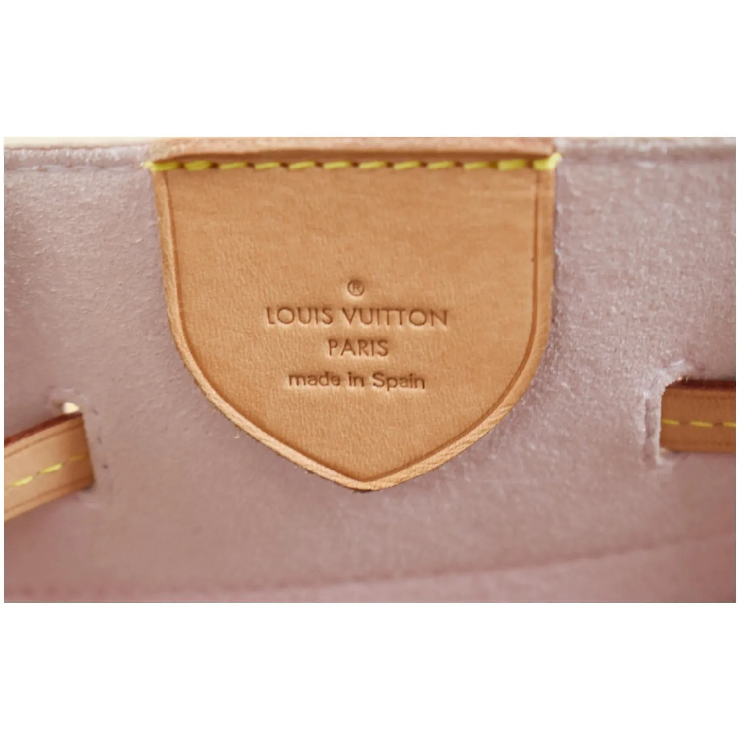 LOUIS VUITTON Girolata Damier Azur Shoulder Bag White