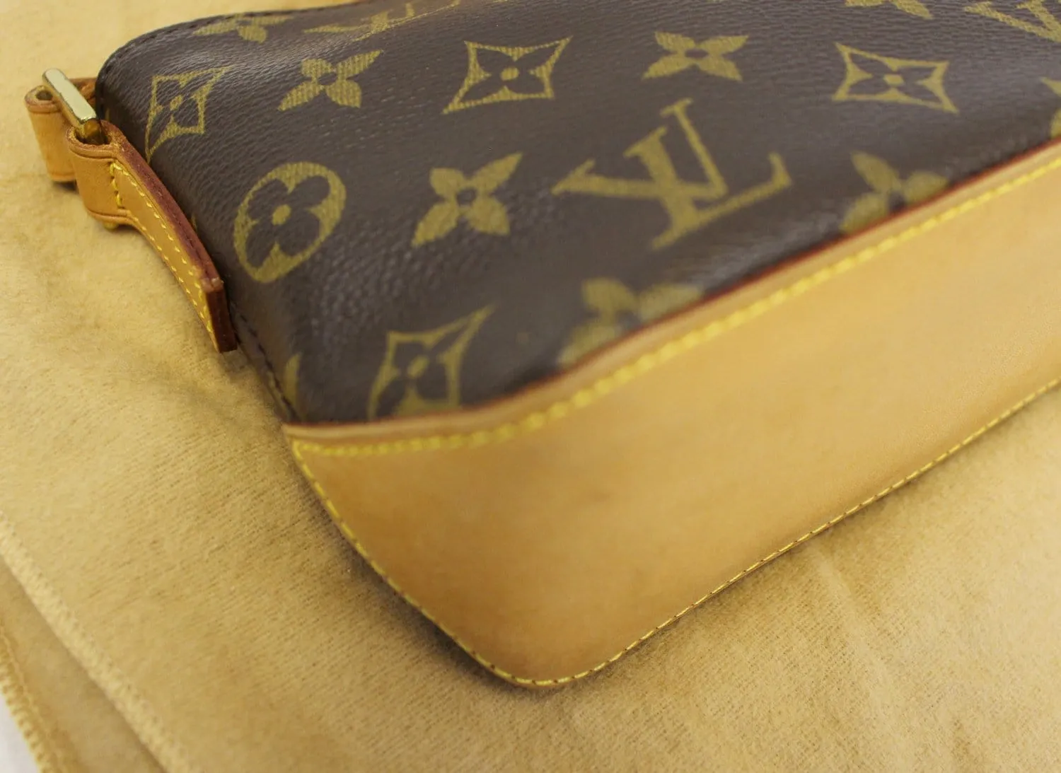 LOUIS VUITTON Monogram Canvas Trotteur Crossbody Bag