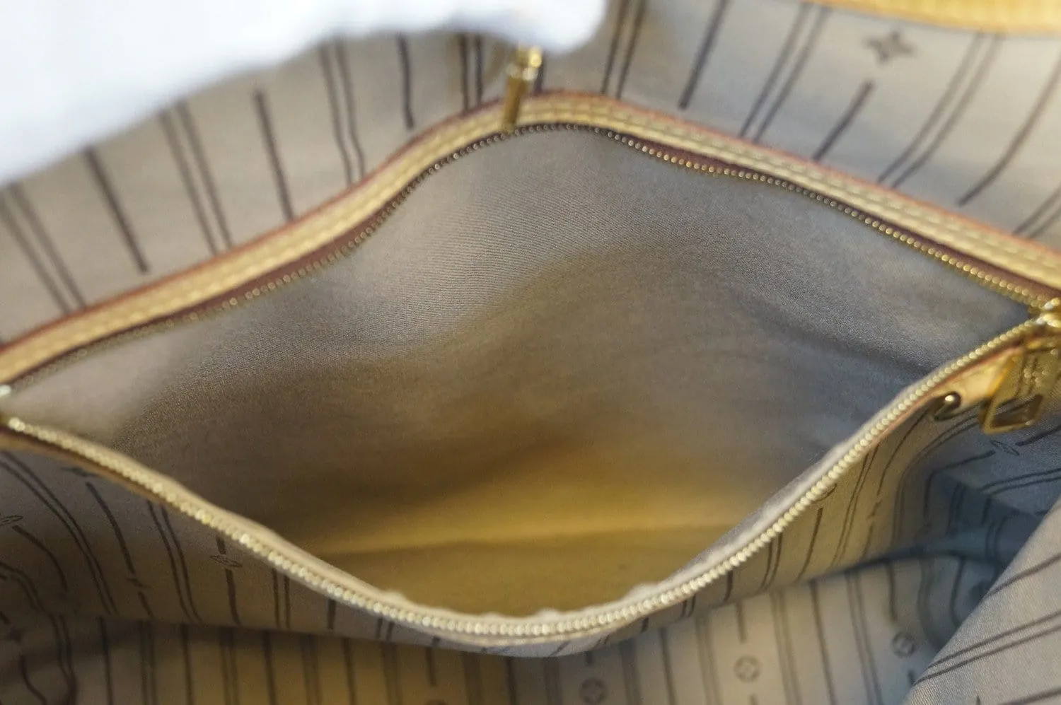 LOUIS VUITTON Monogram Delightful Gm Shoulder Bag