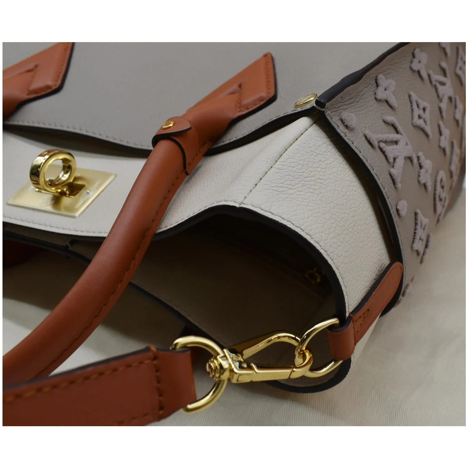 LOUIS VUITTON On My Side MM Monogram Tufting Shoulder Bag Galet