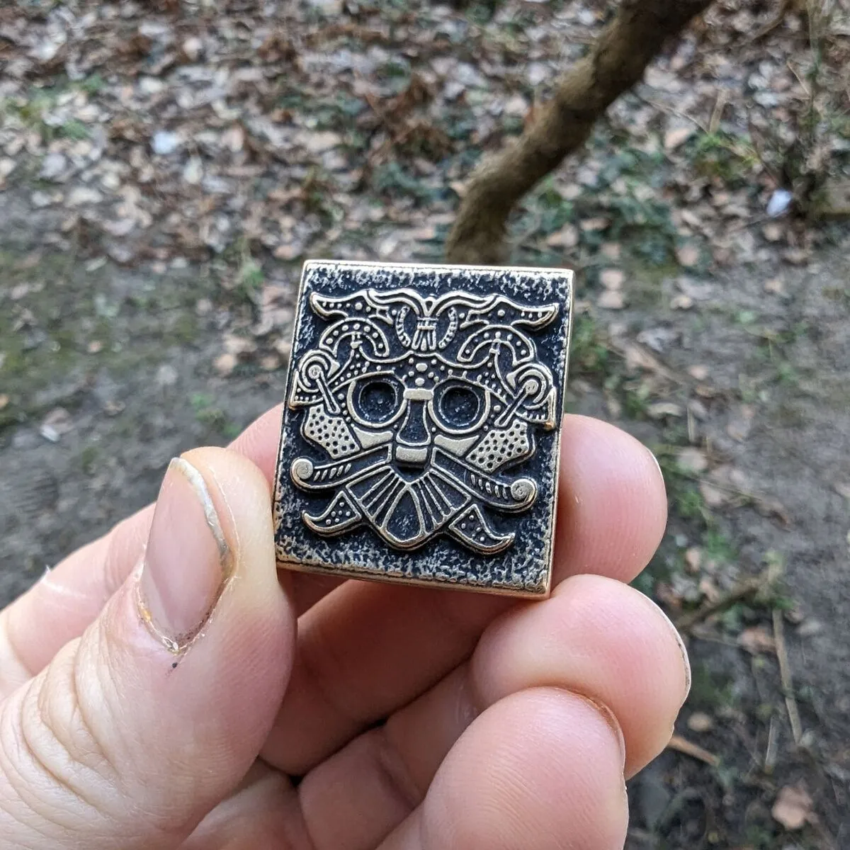 Mask of Loki molle clip
