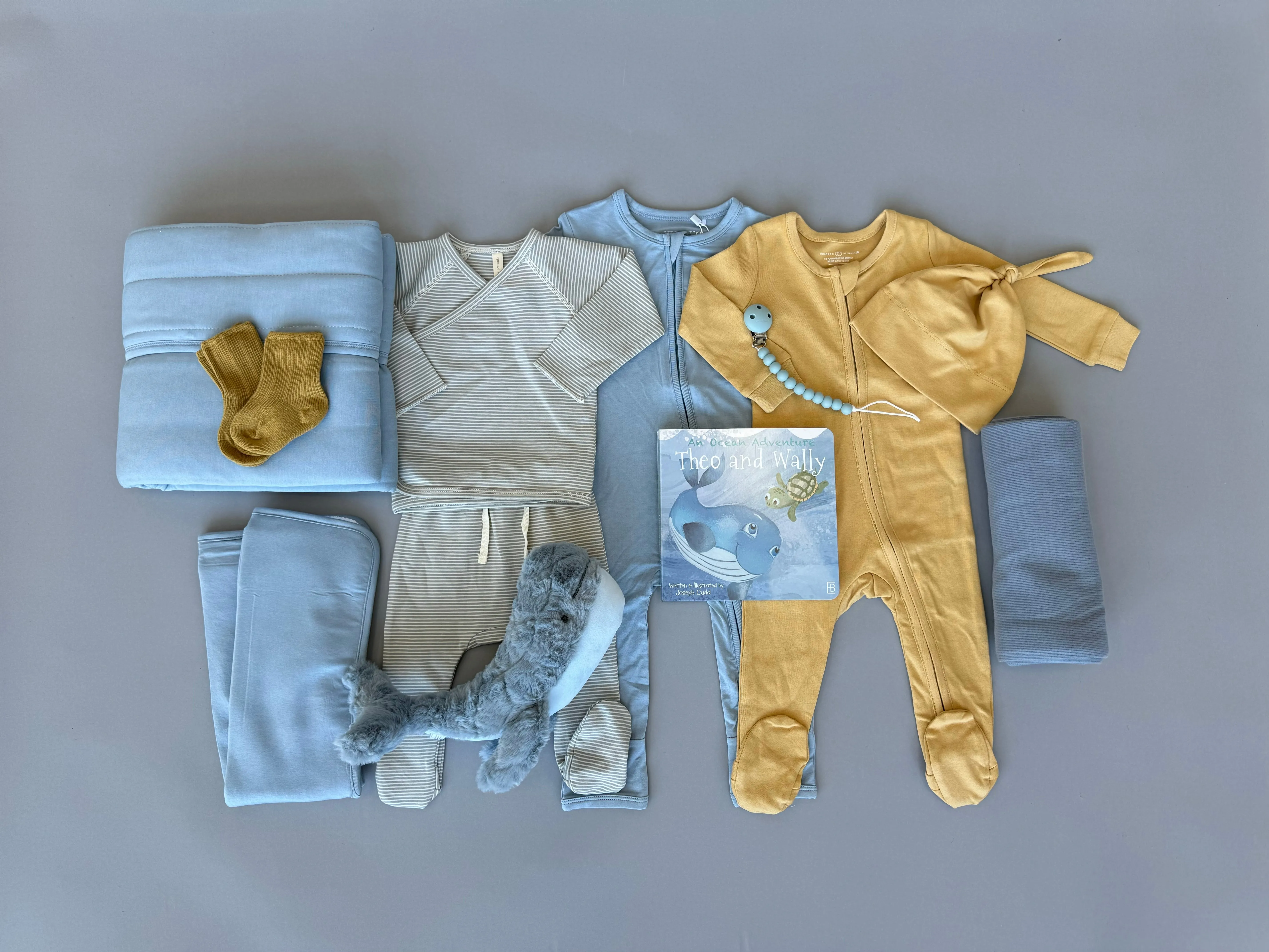 Medium Blue Whale Gift Set | Boy
