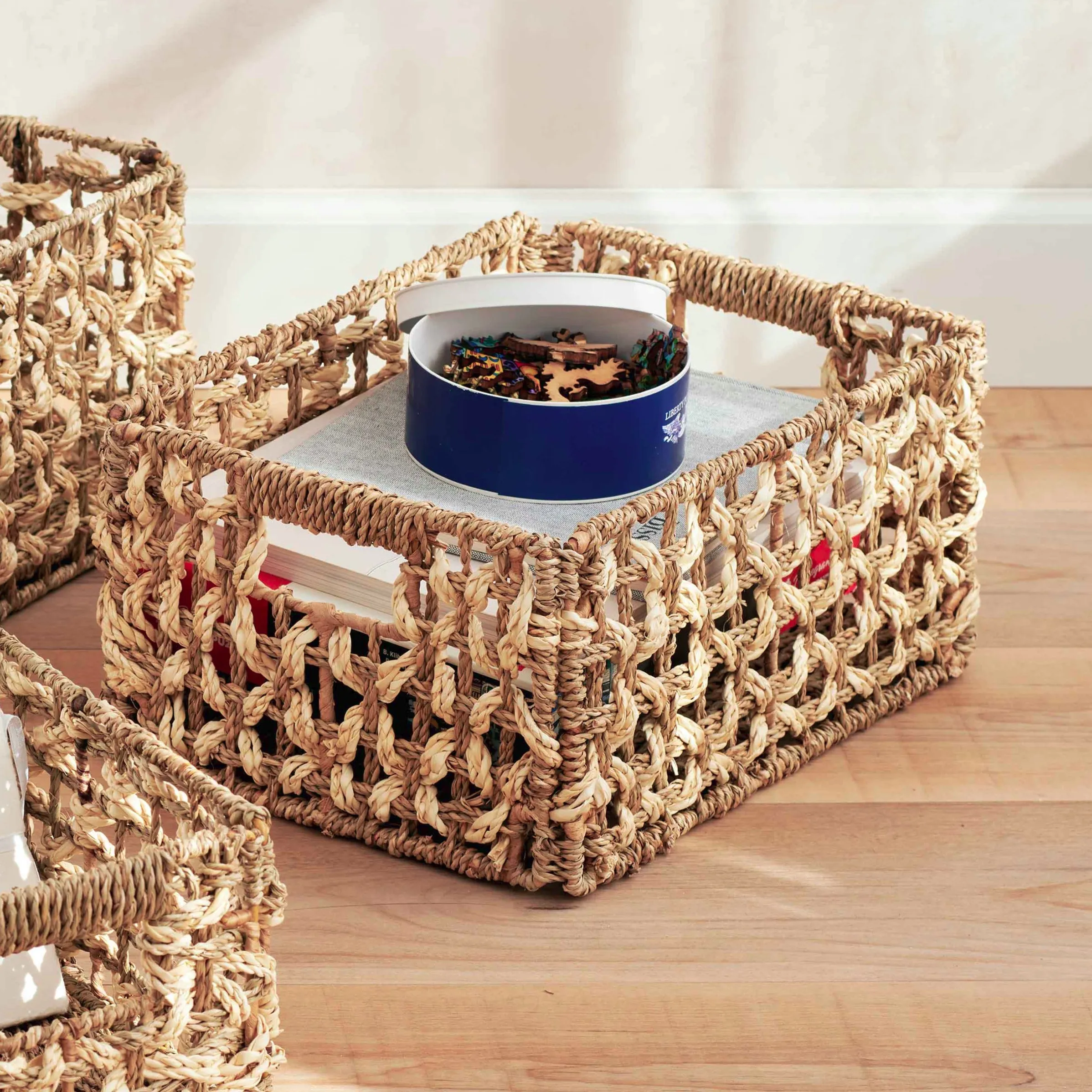 MENSCH BASKET