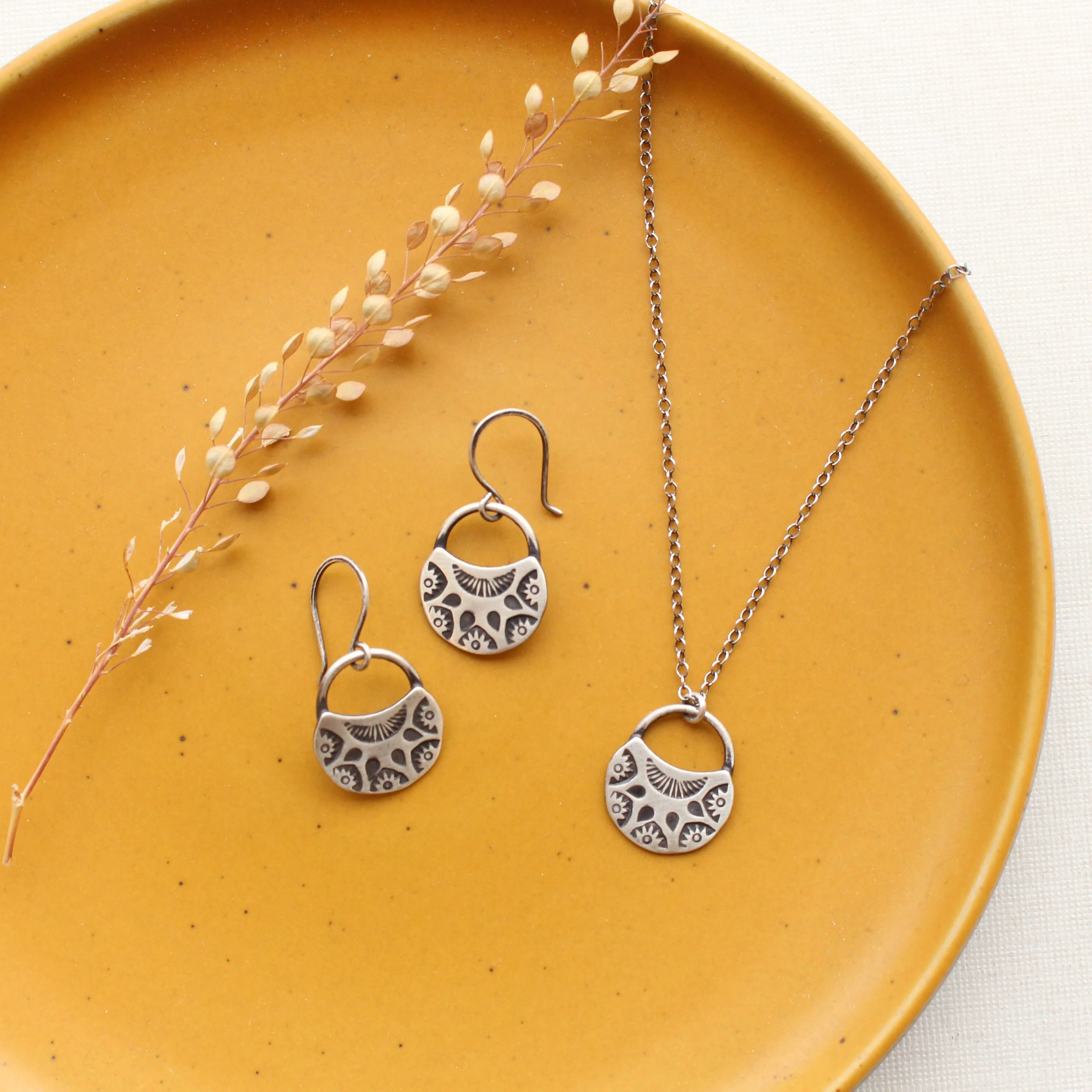 Midnight Bloom Necklace