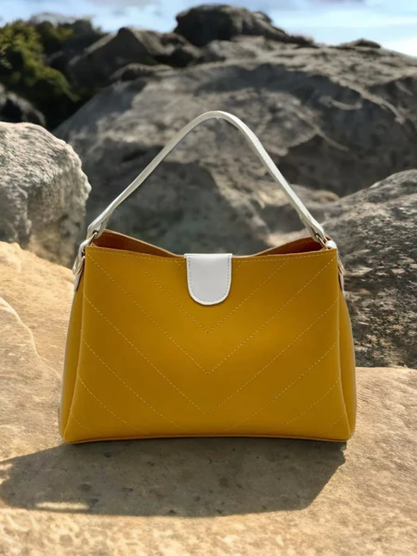 Minimalist Chevron Bucket Bag - Mustard - FD ⚡
