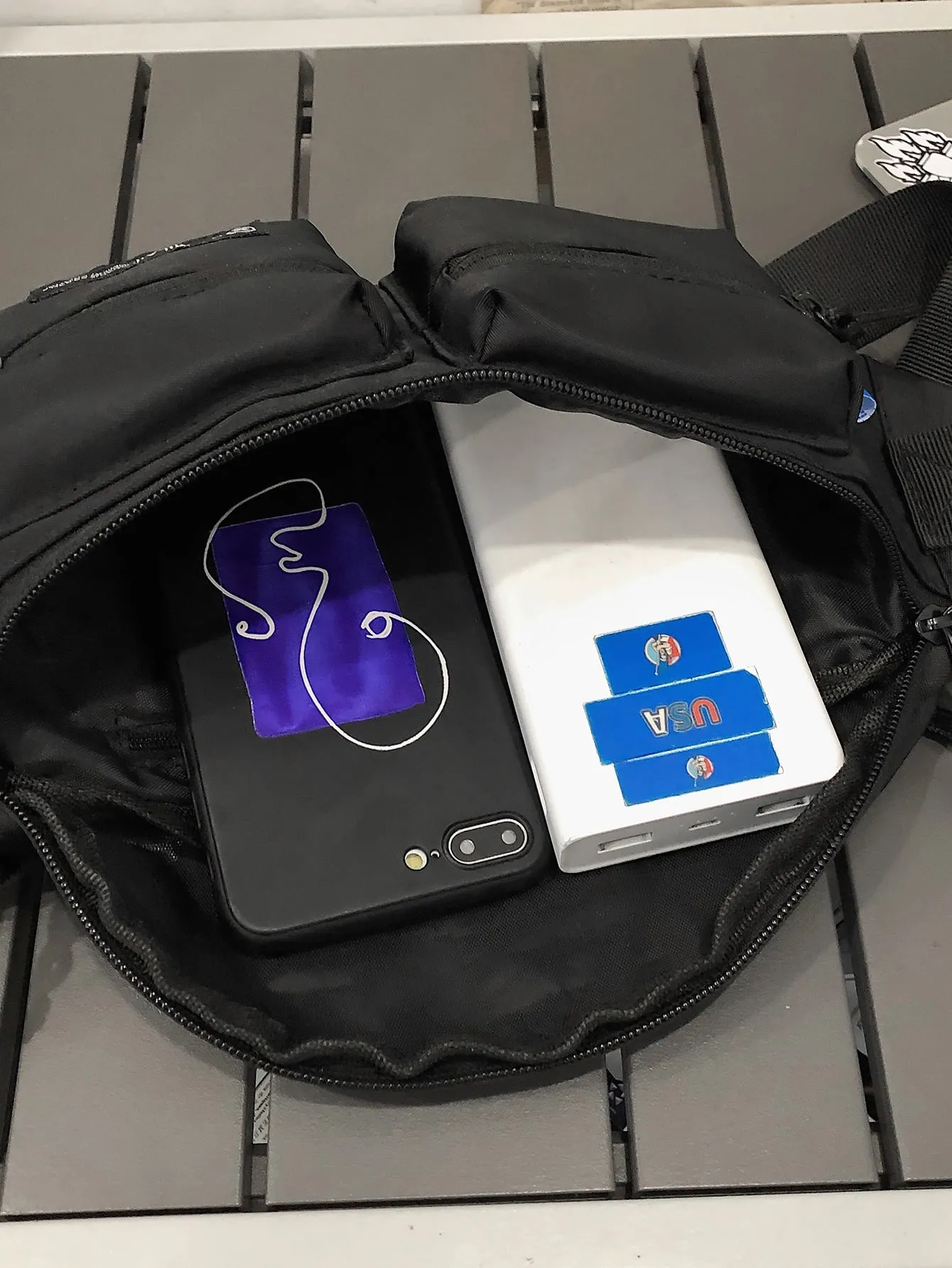 Minimalist Pocket Front Fanny Pack  - Black
