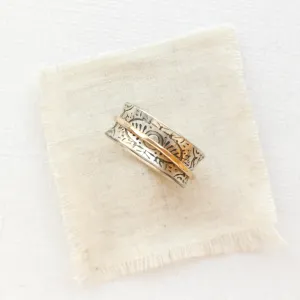 Mixed Metal Pattern Spinner Ring