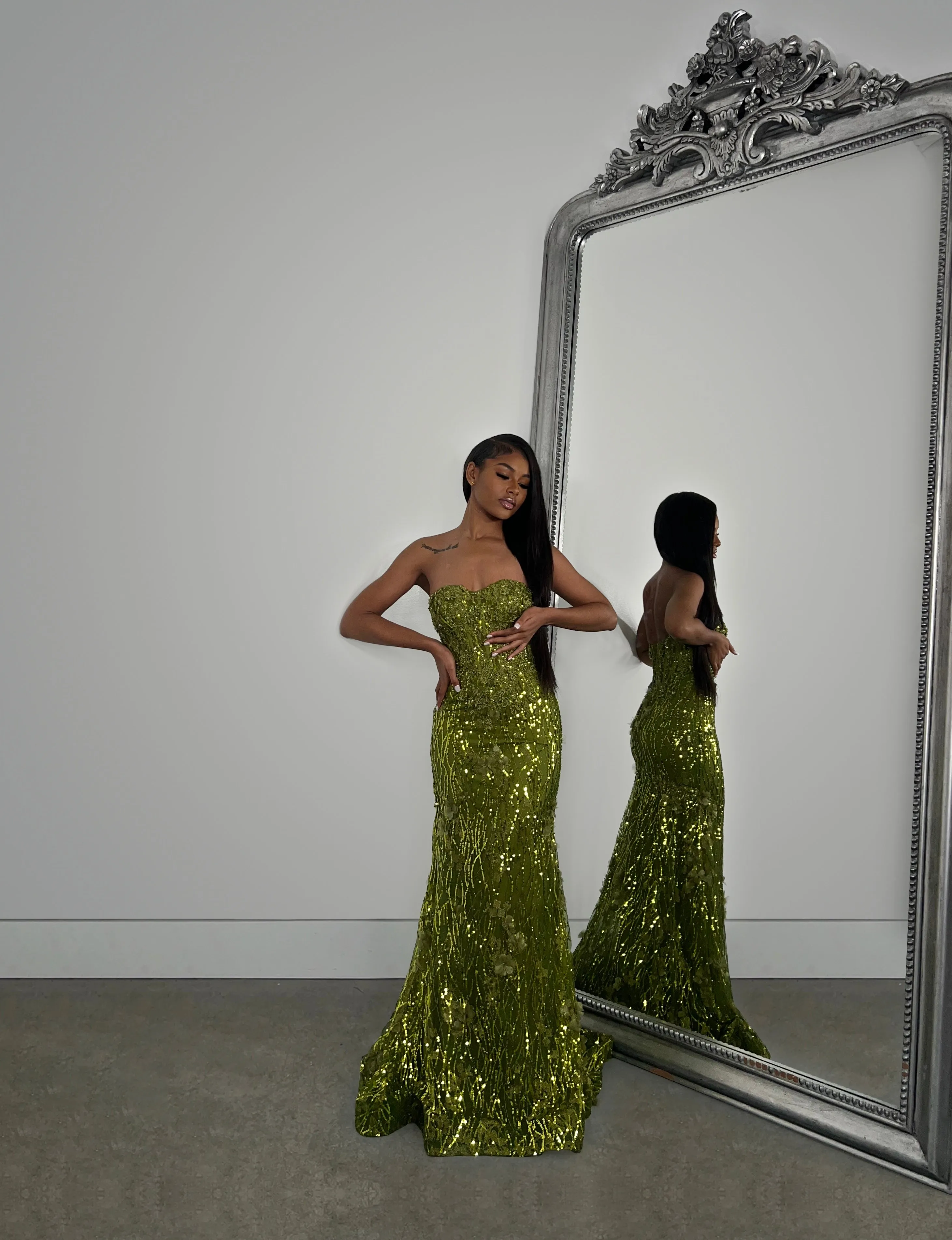 Munira “Ready To Ship”