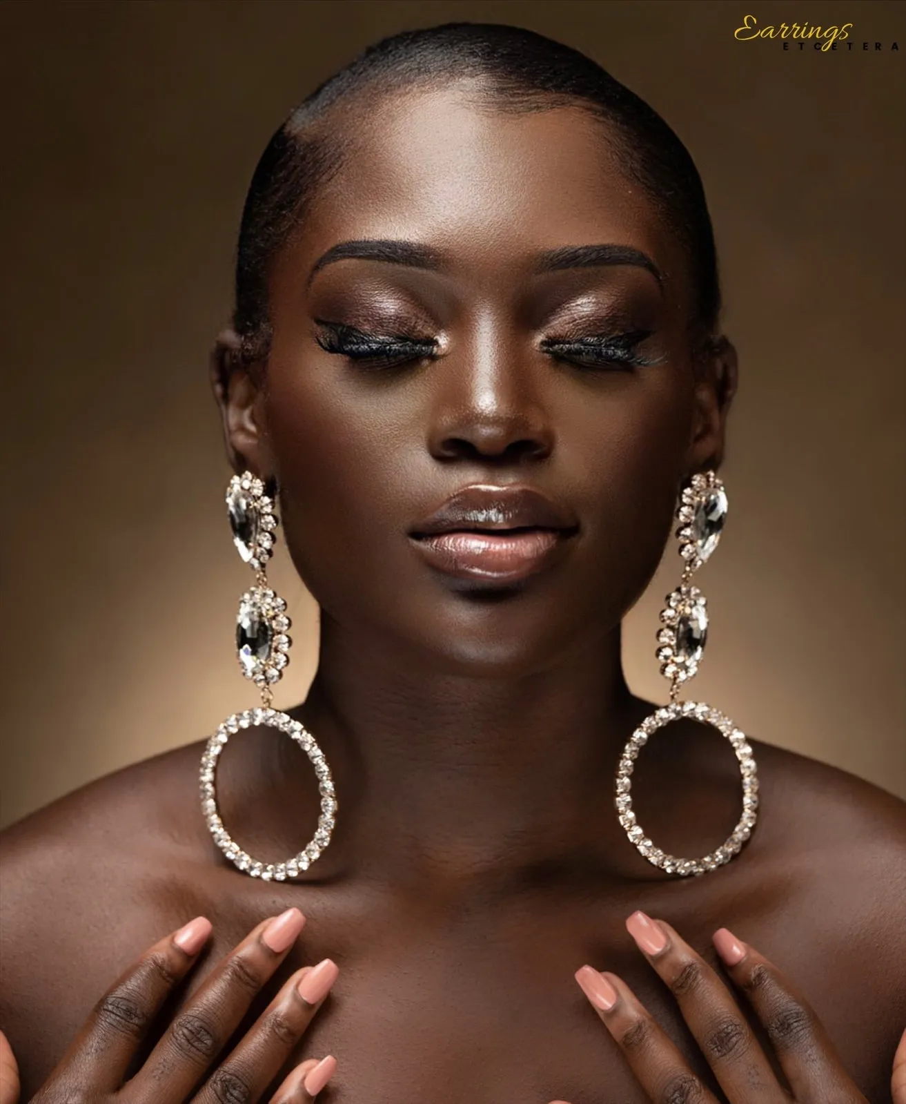 MYRA LUXE EARRINGS( Clip-On)