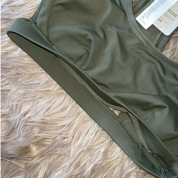 New Fabletics Belle Racerback High Impact Sports Bra Utility Green size M