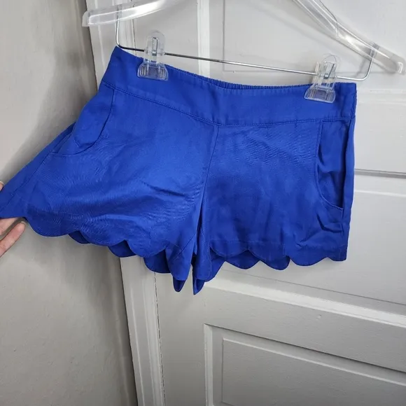 NEW Lilly Pulitzer Dahlia Shorts Blue Scallop XS