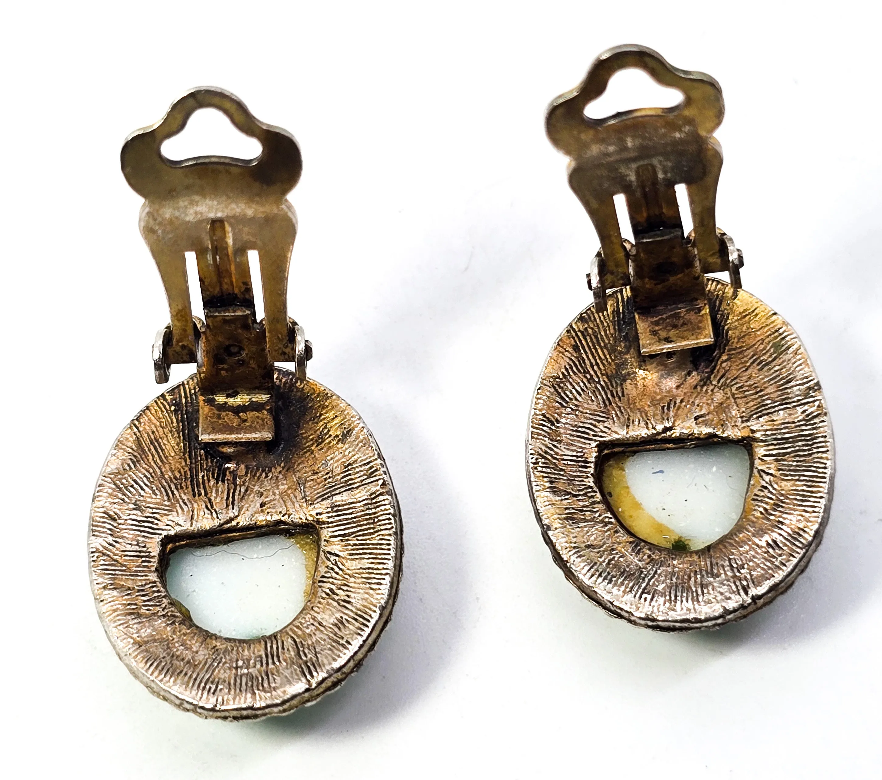 Pierced Jade glass lotus flower vintage retro gold toned mid century clip on earrings